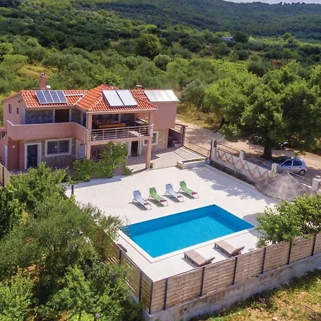 Four-Bedroom Holiday Home In Tribunj Holiday home