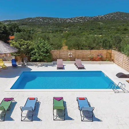 Holiday home Four-Bedroom Holiday Home In Tribunj