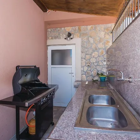 Holiday home Four-Bedroom Holiday Home In Tribunj Tribunj (Sibenik-Knin)