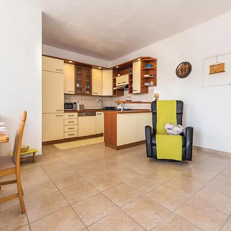 Four-Bedroom Holiday Home In Tribunj