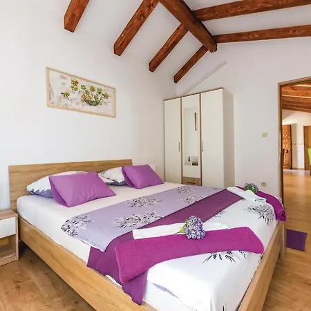 Four-Bedroom Holiday Home In Tribunj *