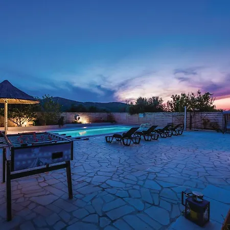 Four-Bedroom Holiday Home In Tribunj *