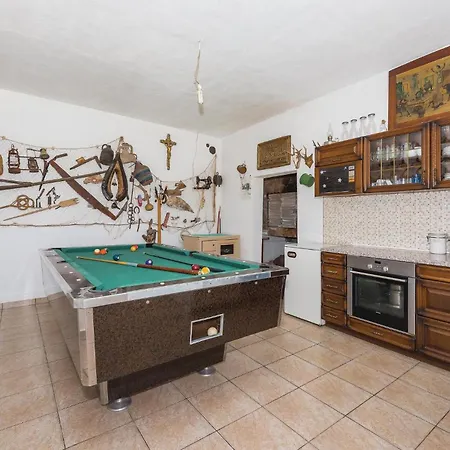 Four-bedroom In Tribunj Ferienhaus Tribalj