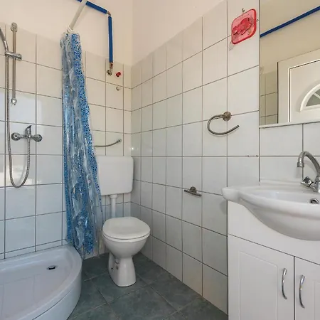 Four-bedroom In Tribunj Tribalj