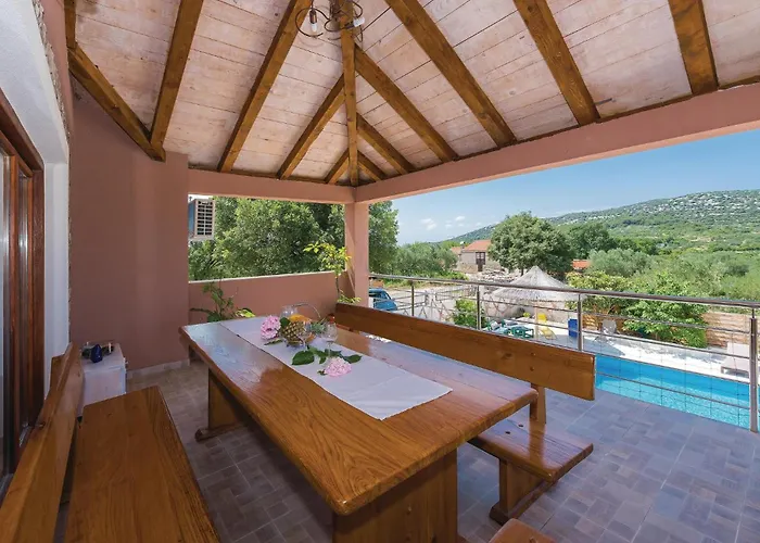 Four-Bedroom Holiday Home In Tribunj