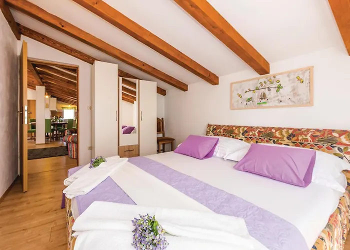 Four-bedroom In Tribunj * Tribalj